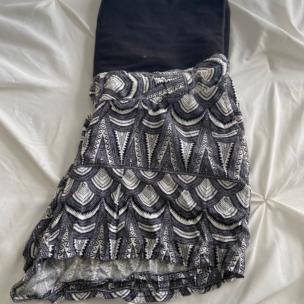H+M MAMA: Maternity Shorts - Size 10